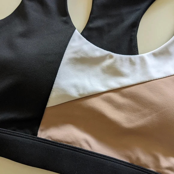 {All Fenix} Brand New Heidi Block Nude Sports Bra - Picture 5 of 9